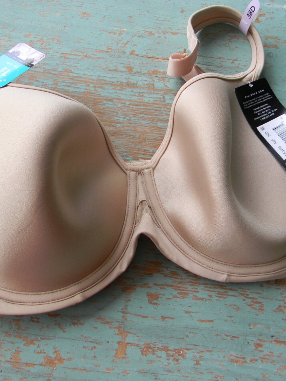 NWT BALI 38D MINIMIZER UNDERWIRE NUDE BRA 3490 LIGHTWEIGHT SMOOTHING T-SHIRT BRA
